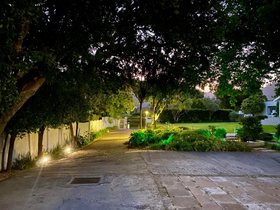 5 Bedroom Property for Sale in Constantia Western Cape